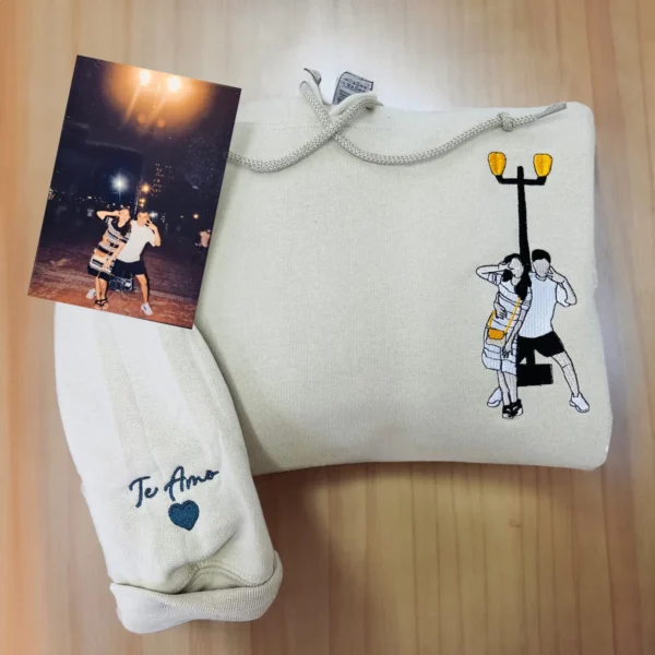 Embroidered Portrait Sweatshirt, Custom Photo on Hoodie Embroidered - Image 3